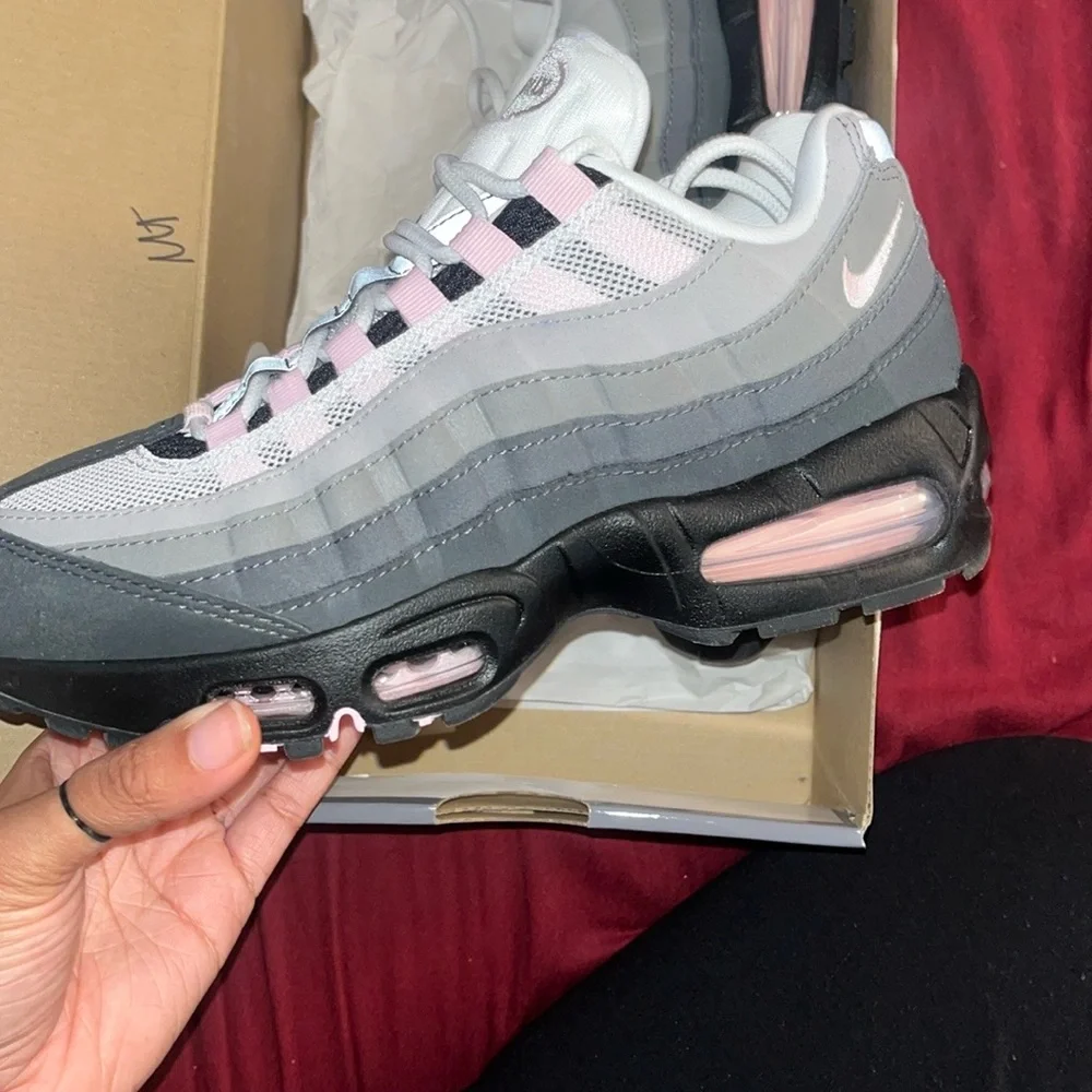 Nike Women’s Air Max 95 in Grey, Black and Pink